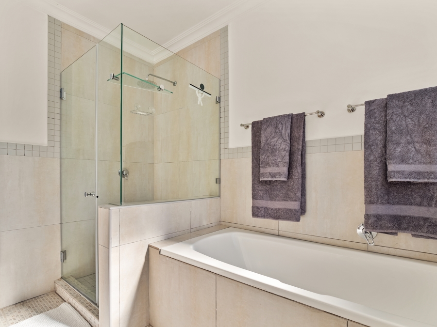 4 Bedroom Property for Sale in Rexford Western Cape